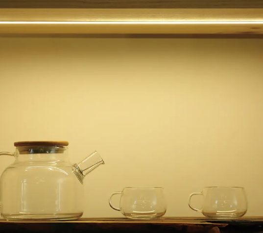 High Quality SMD3528 Aluminum Profile Ultra-thin Light Led Motion Sensor Cabinet Light_image_0