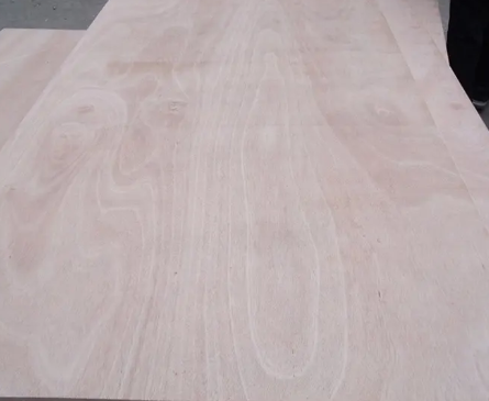Commercial Okoume Face Plywood 5mm 6mm 9mm 12mm 15mm 18mm Plywood_image_0